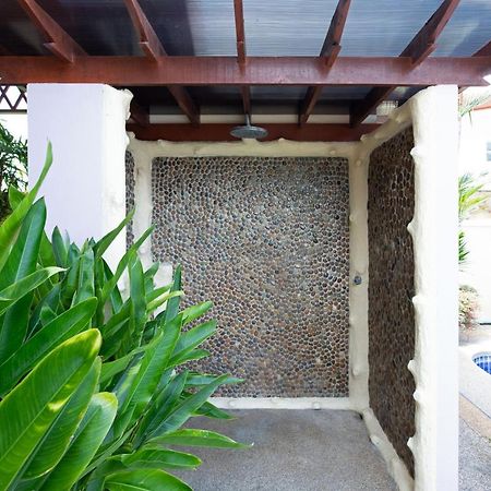 Beautiful 5Br Villa Felicity, Pool & Garden, Near Naiharn Rawai Exteriör bild