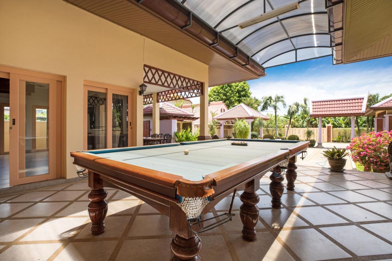 Beautiful 5Br Villa Felicity, Pool & Garden, Near Naiharn Rawai Exteriör bild